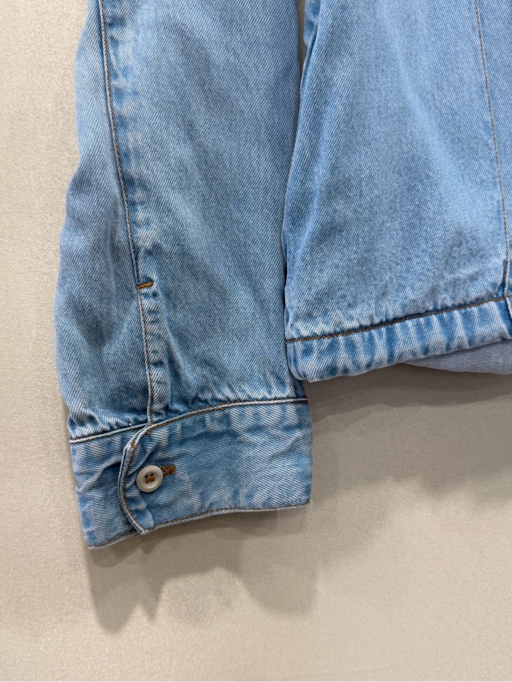 Light Wash Denim Jacket for Women - Casual Button-Front Jean Jacket - Picture 3 of 12